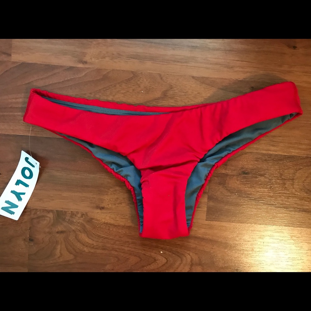 Jolyn Manhattan Bottoms